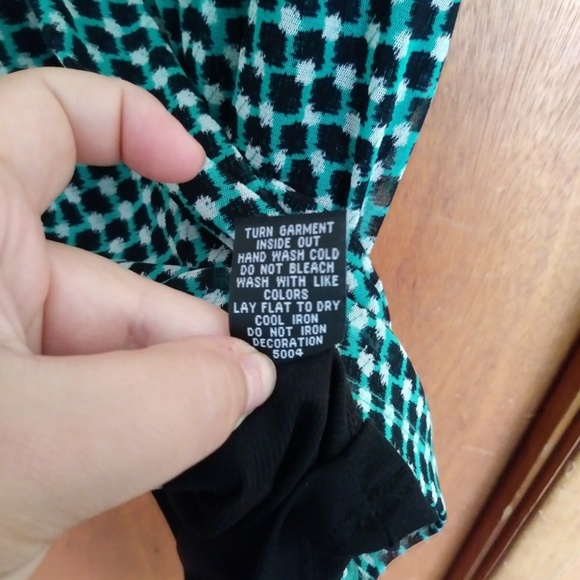 Rafaella Petite Sleeveless Top w/ Beads - Large - Picture 8 of 10